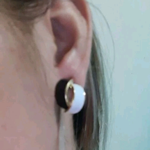 Gold  earrings black white retro minimalist small stud dainty new 💖 2/$30 - Picture 12 of 15